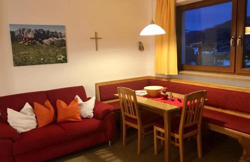Achenkirch Apartment | Pet-Friendly Retreat at Haus Karoline with Ocean Views