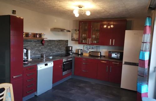Mehlingen Apartment | Charming Haus Kunterbunt: Pet & Child-Friendly Haven