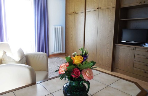 Durchholzen Apartment | Family-Friendly Escape at Haus Kurz Matthäus - 2-Room Retreat