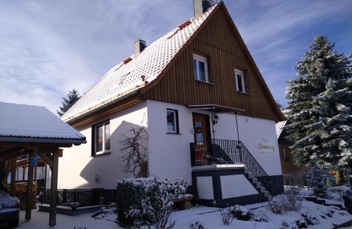 Huttenrode House | Relax at Haus Löwenzahn with Oceanfront Views & Spa