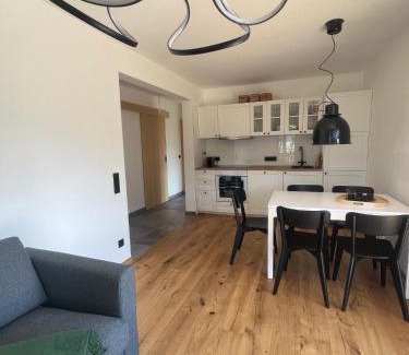 Untertschern Apartment | Child-Friendly Escape at Haus Leeb - Rated 10/10 by Guests