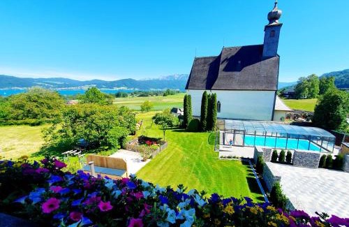 Attersee Apartment | Elegant Haus Leitner: 4-Star Retreat with Pool & Hot Tub
