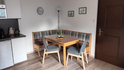 Ehrwald Apartment | Discover Haus Linn: Family-Friendly Stay with Breakfast