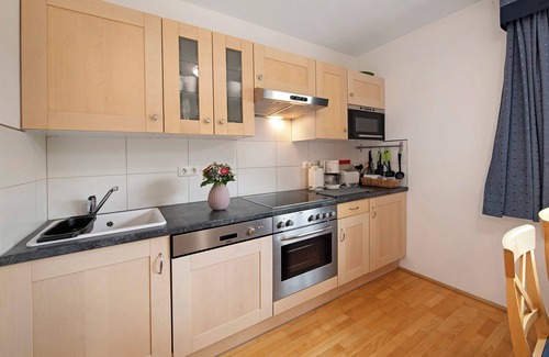 Filzmoos Apartment | Haus Lowe Appartement 1: Cozy Stay with Mountain Views