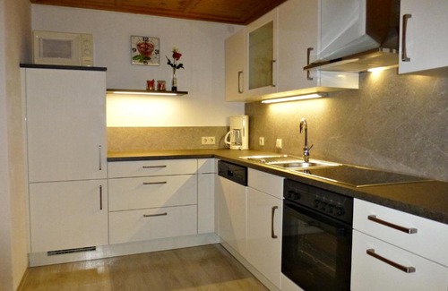 Gortipohl Apartment | Family-Friendly Retreat at Haus Mälla with Kitchen Access