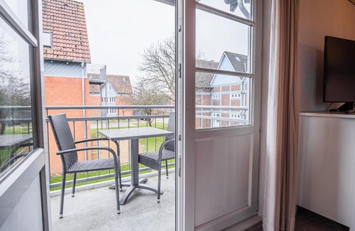 Ostersiel Apartment | Family-Friendly Getaway at Haus Möwe - 4 Star Rated