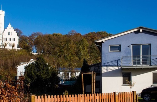 Lietzow Apartment | Family-Friendly Haus Möwe - Cozy Apartment in Lietzow