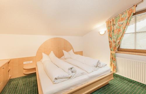 Unterlaengenfeld Apartment | Family-Friendly Retreat at Haus Markus with 9.3/10 Rating