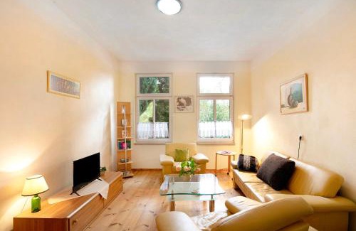 Warnitz Apartment | Family-Friendly Stay at Haus Meistereck Melzow Hotel