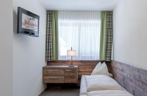 Soelden Apartment | Haus Melisande: 4-Star Retreat with Hot Tub & Breakfast