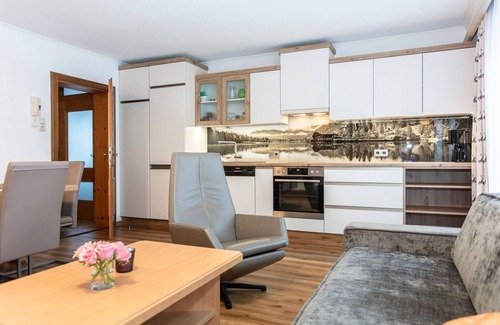 St. Ulrich Am Pillersee Apartment | Unforgettable Stay at Haus Mitterhorn - Perfect for Families
