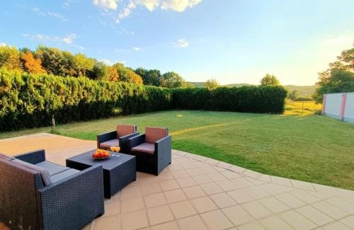 Modrica Villa | Serene Villa with Expansive Garden, Rated 10/10 by Guests