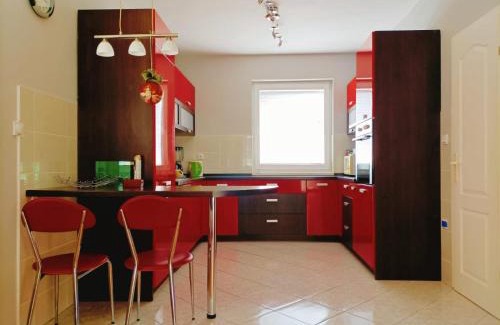 Modrica Villa | Serene Villa with Expansive Garden, Rated 10/10 by Guests
