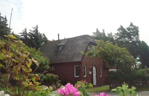 Westerland House | Pet-Friendly Retreat at Haus-Moewennest for Families