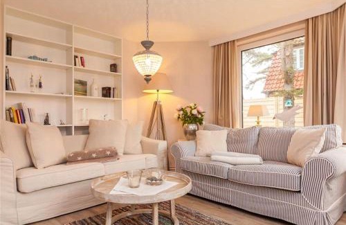 Westerland House | Pet-Friendly Retreat at Haus-Moewennest for Families