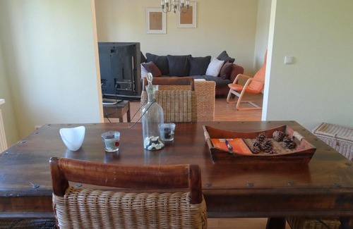 Zell Apartment | Pet-Friendly Getaway at Haus Moezelblik with Hot Tub