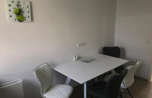 Mutlangen Apartment | Relaxing Retreat at Haus Mozartstraße with Ocean View