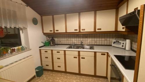 Spital am Pyhrn Apartment | Haus Nardin: Guest Rated 10/10 with Fireplace & Hot Tub