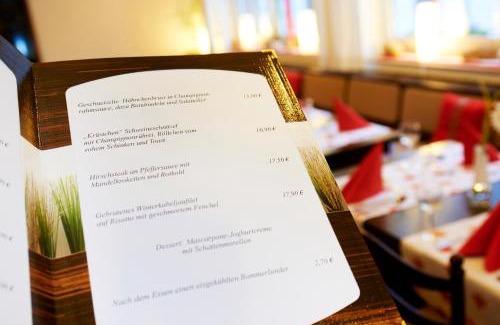 Sentruper Hohe Hotel | Haus Niemann: Pet-Friendly Retreat with Dining Options