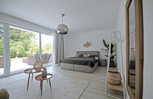 Bad Grund Villa | Relax at Haus Orbis Noster: Hot Tub & Sauna by the Forest