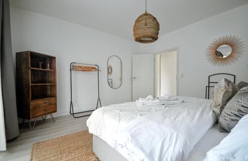 Bad Grund Villa | Relax at Haus Orbis Noster: Hot Tub & Sauna by the Forest