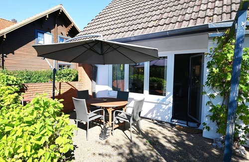 Behrensdorf Apartment | Haus Osbahr Ferienwohnung Waldtraud