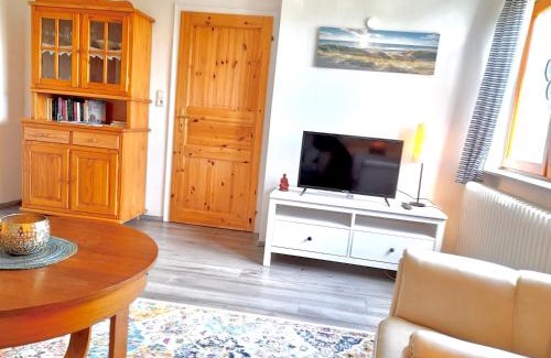 Behrensdorf Apartment | Family-Friendly Retreat at Haus Osbahr Ferienwohnung Lisa