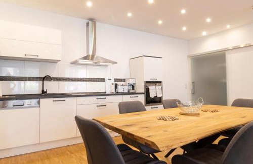 Zweibruecken House | Haus Oselbach: Modern Comfort with Ocean Views & Breakfast