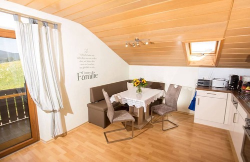 Arrach Apartment | Relax at Haus Osserblick: Guest Rated 9.8 with Ocean Views