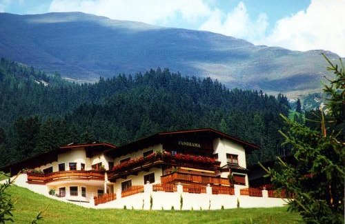 Vorderlanersbach Apartment | Unforgettable Stays at Haus Panorama - 4-Star Family Retreat