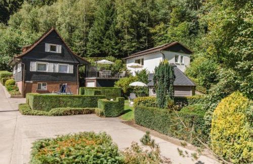 Eslohe House | Serene Oceanfront Escape at Haus Panorama - 4 Star Stay