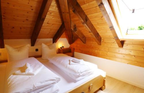 Hoechenschwand Apartment | Comfortable Haus Panoramablick - Family & Pet Friendly Stay