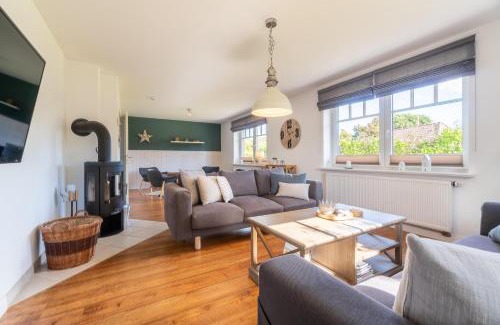 Oevenum House | Discover Haus Perle: 4-Star Pet-Friendly Retreat