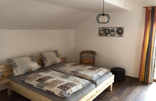 Neureichenau Apartment | Family-Friendly Retreat at Haus Peschl Fewo 2 Awaits You
