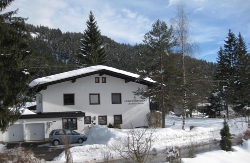 Weidach Apartment | Child-Friendly Getaway at Haus Rödlach-Arendt - Rated 9.4/10