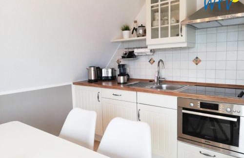 Borkum Apartment | Family-Friendly Escape at Haus Riffstrasse 2c - Urlaubsoase
