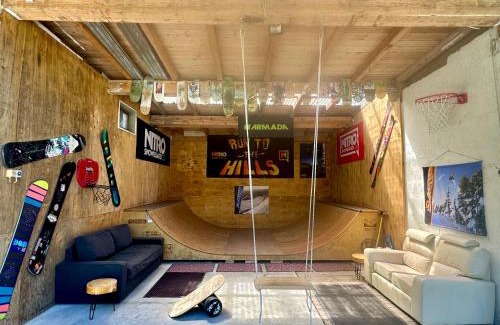 Sankt Leonhard im Pitztal Apartment | Cozy Haus Riverside: Family-Friendly Escape with Great Ratings