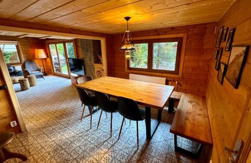 Sankt Leonhard im Pitztal Apartment | Cozy Haus Riverside: Family-Friendly Escape with Great Ratings