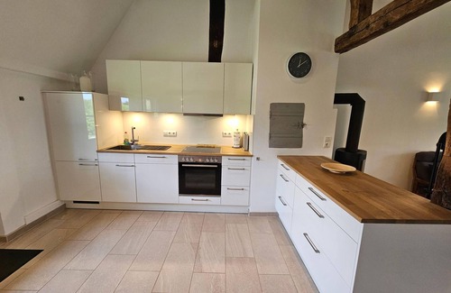 Schmiedendorf House | Experience Haus Ruhe unter Reet with Oceanfront Bliss