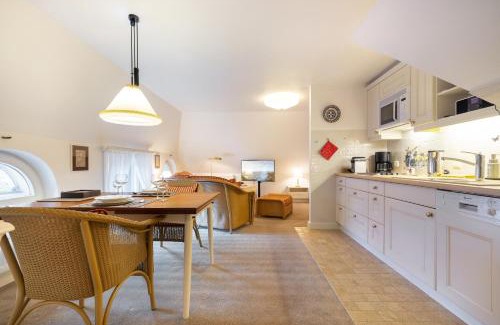 Keitum Apartment | Inviting Haus Süderende: Family-Friendly with Pool Access