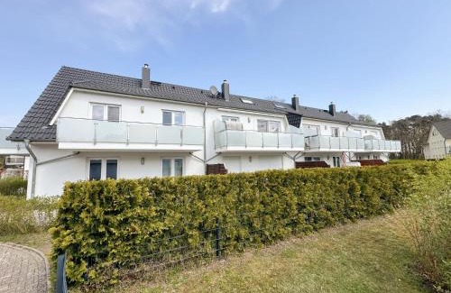 Thiessow Apartment | Cozy Haus Sanddorn: Pet-Friendly Oasis with Ocean Views