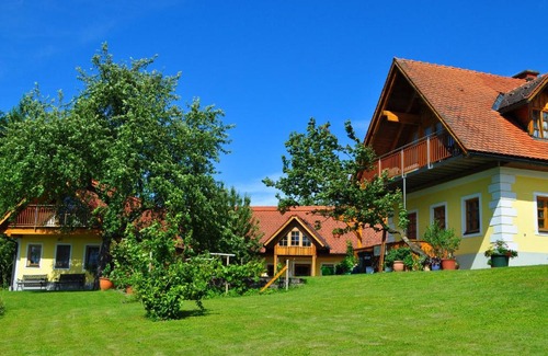 St Andra-Hoech House | Family-Friendly Getaway at Haus Schönegger - Rated 9/10