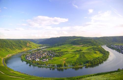 Wolf House | Discover Haus Schatzgarten: Perfect for Families & Breakfast Lovers