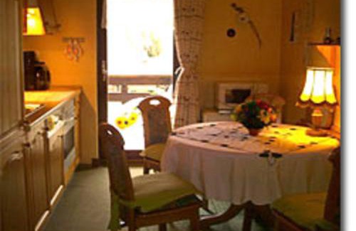 Gemuenden Apartment | Family-Friendly Retreat at Haus Schipper am Wald