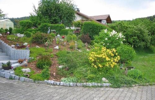 Falkenfels Apartment | Pet-Friendly Retreat at Haus Schmid with Great Guest Rating