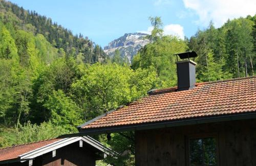 Staudach-Egerndach Apartment | Welcoming Haus Schwarz: Family-Friendly 4-Star Retreat