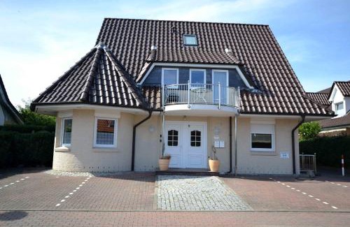 Groemitz House | Relax at Haus Sir Henry - 4-Star Oceanfront Escape