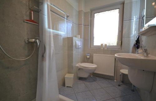 Groemitz House | Relax at Haus Sir Henry - 4-Star Oceanfront Escape