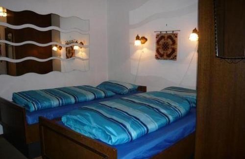 Rappele Apartment | Family-Friendly Retreat at Haus Sonnenbichl with Pool