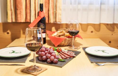Leutasch Apartment | Haus Sonnenweg: Pet-Friendly Retreat with Perfect 10 Rating